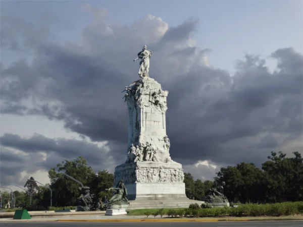 CS061CO | Claudio Sacomano | Monumento a los Españoles